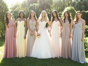 Mismatched-Bridesmaid-Dresses-Same-Dress-Style-Different-Colors-02